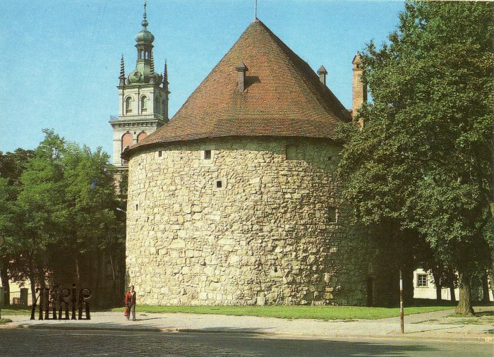 Вигляд вежі після реконструкції 1973 року. Листівка 1970-1980 рр.
