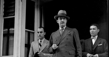 Король Ахмет Зогу в центрі. Фото з https://www.quora.com