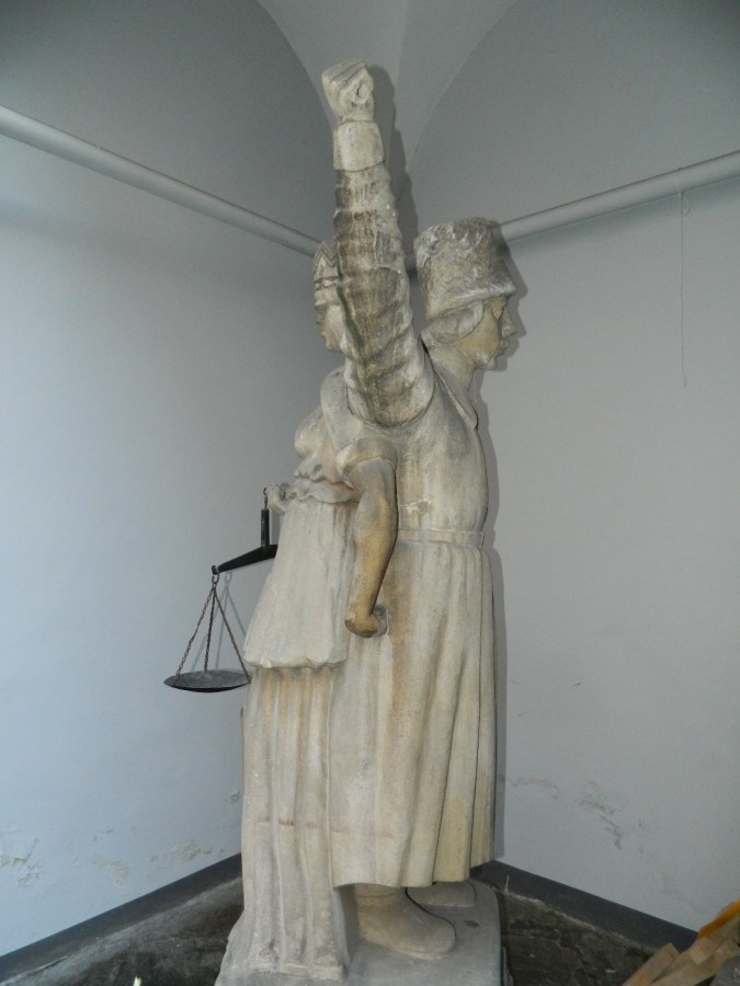 Прангер, або стовп ганьби. Один з символів львівського правосуддя. Фото з https://uk.m.wikipedia.org