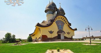 Греко-католицька церква святих Володимира та Ольги у Ходорові