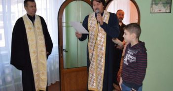 На Львівщині семикласник повернув власниці знайдену велику суму грошей