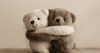 Hugging-Day міжнародний день обіймів