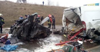 Вражаюча ДТП на об'їзній дорозі Львова, всі вижили. Фото дня