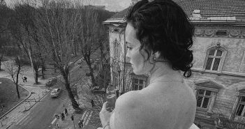 Без одягу. Даша Астаф'єва знялася в ню-фотосесії у Львові