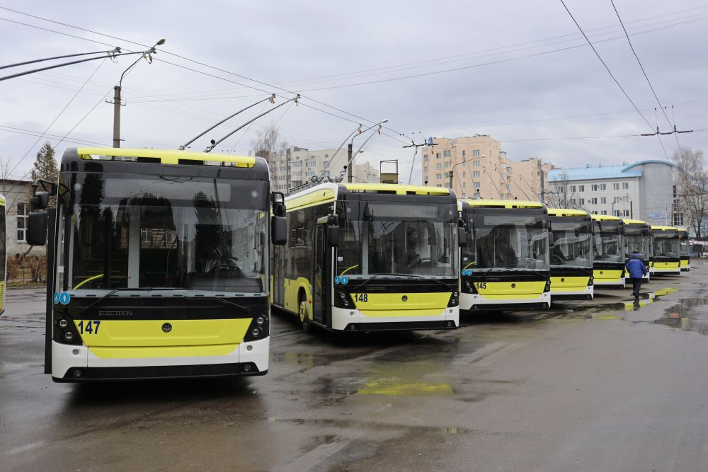 Львів отримав 30 нових тролейбусів із кондиціонерами та камерами відеонагляду
