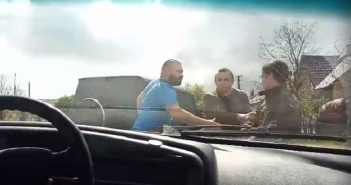 У селі біля Львова війт побився з водієм через перевищення швидкості