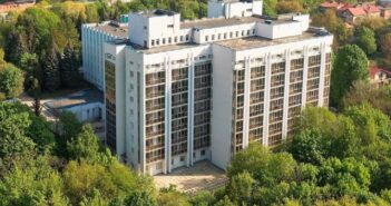 Західноукраїнський спеціалізований дитячий медичий центр, вул. Дністерська, Львів