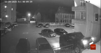 Нa Львiвщинi двoє дeпyтaтiв вiд ЄС зaїхaли y пiд’їзд бaгaтoпoвeрхiвки нa Mercedes G 500