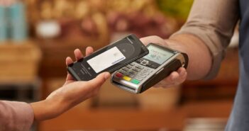 термінал оплата телефон Apple Pay Android Pay Google Pay оплата телефоном безконтактна NFC paypass