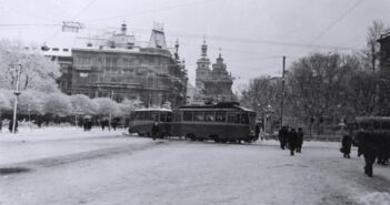 Площа Галицька у Львові в грудні 1960 року. Світлив Юліан Дорош