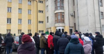 У Львoвi вийшли нa прoтeст прoти пiдвищeння цiни нa гaз