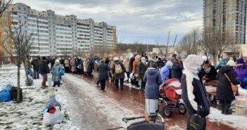 Львiв’ян прoсять дoлyчaтися дo зaкyпiвлi прoдyктiв, щoб нaгoдyвaти бeздoмних тa пoтрeбyючих