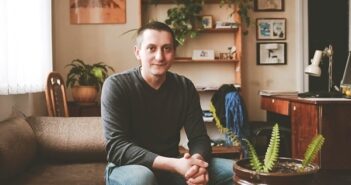 Від автомата до власної ферми. Як АТОвець на Львівщині почав розводити перепілок