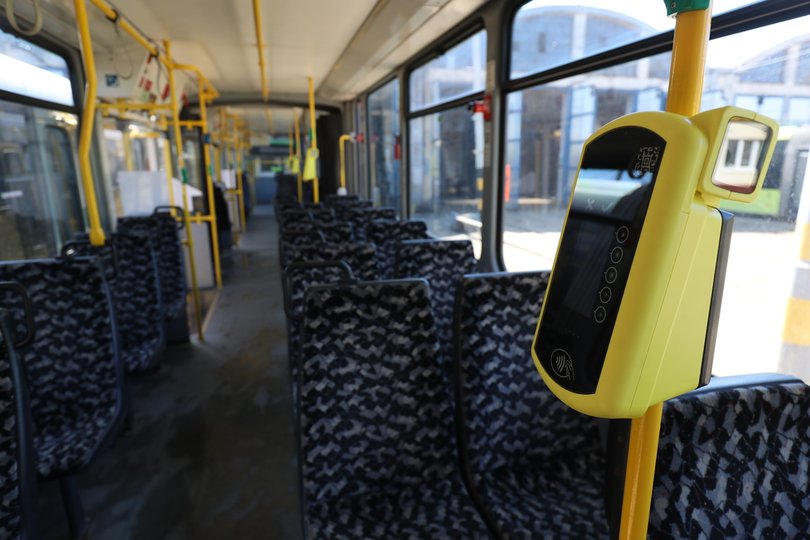 У львівських трамваях встановили перші валідатори е-квитка електронний квиток