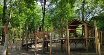 дитячий майданчик парк