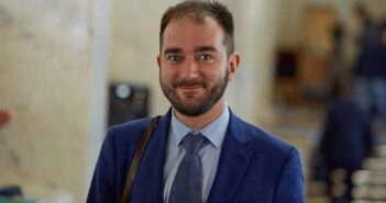Олександр Юрченко депутат слуга