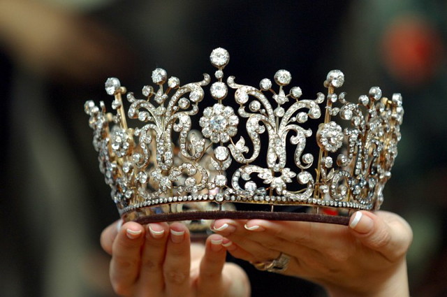 конкурс краси корона