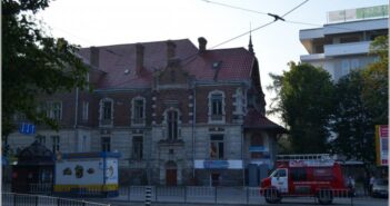 поліклініка вулиця Чупринки