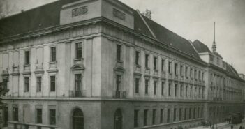 Львів ретро головна пошта