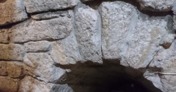 підземелля