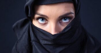 жінка хустка хіджаб Африка