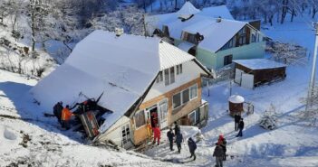 автомобіль дах курйоз дтп