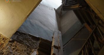 сходи обвал