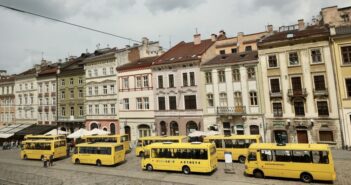 автобус діти площа Ринок загибель війна