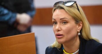 Марина Овсяннікова пропаганда