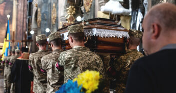 похорон армія ЗСУ свічка поховання Дарія Гусяк