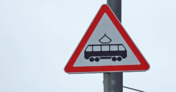 знак трамвай дтп