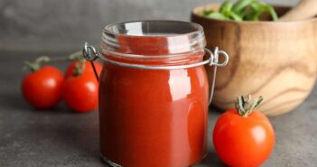 кетчуп томатна паста помідор банка заготівля