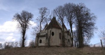 костел церква відновлення реставрація ретро занедбаний покинутий