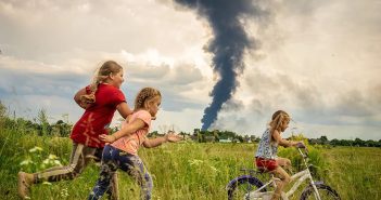 діти війна вибух літо