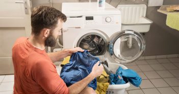 прання чоловік господарство пральна машинка одяг