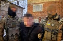 У Винниках «на гарячому» взяли організатора каналу переправлення закордон: $13 000 за втечу до Угорщини