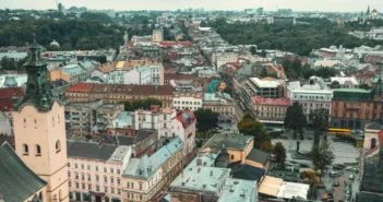 львів панорама дахи центра львова прода ринок